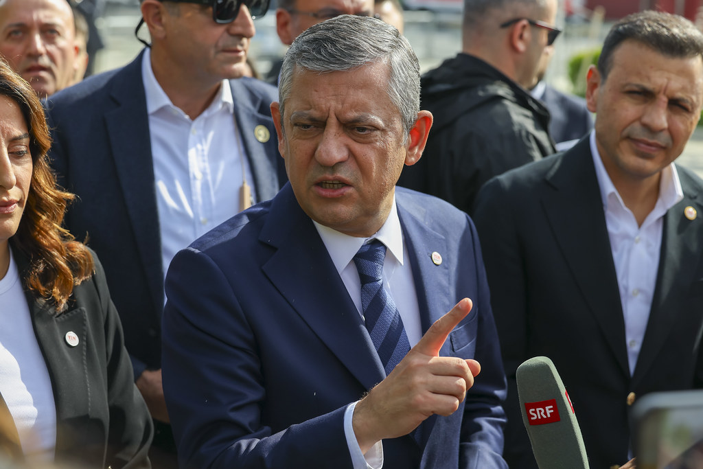 YENİ Parti Genel Başkanı Özgür Özel: “Topyekün İddia Makamı Çökmüştür, Ekrem İmamoğlu’nun Savunması Tarihe Geçecektir”