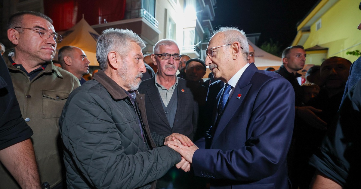 CHP Genel Başkanı Kemal Kılıçdaroğlu’ndan Şehit Polis Ahmet Türkoğlu’nun Ailesine Taziye Ziyareti