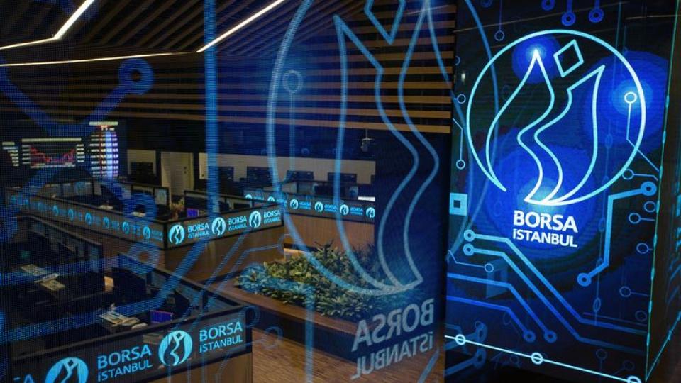 Borsada düşüş ivmesi sürüyor BIST 100 endeksinde fon manipülasyonu soruşturmalarının gölgesinde görülen düşüş ivmesi devam ediyor.