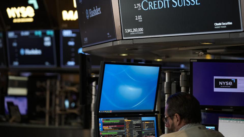 Bank of America anketi: Küresel yatırımcıların teknoloji hisseleri pozisyonu altı yılın zirvesinde Bank of America Corp. (BofA) tarafından yapılan bir anket, yapay zeka destekli hisse senedi rallisini takip eden küresel yatırımcıların teknoloji hisselerine altı yıl önceki Kovid pandemisinden bu yana görülen en yüksek seviyede maruz kaldığını ortaya koydu.
